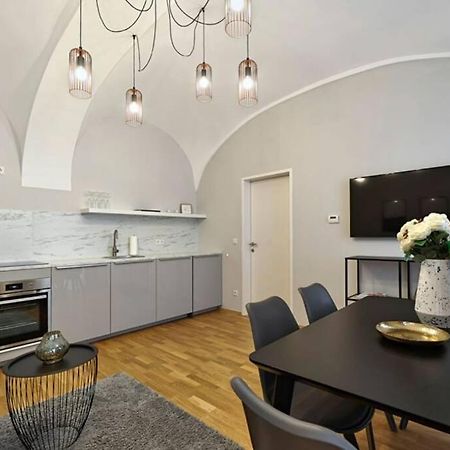 Vienne City Apartment Crown 6 מראה חיצוני תמונה
