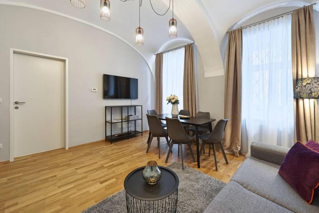Vienne City Apartment Crown 6 מראה חיצוני תמונה